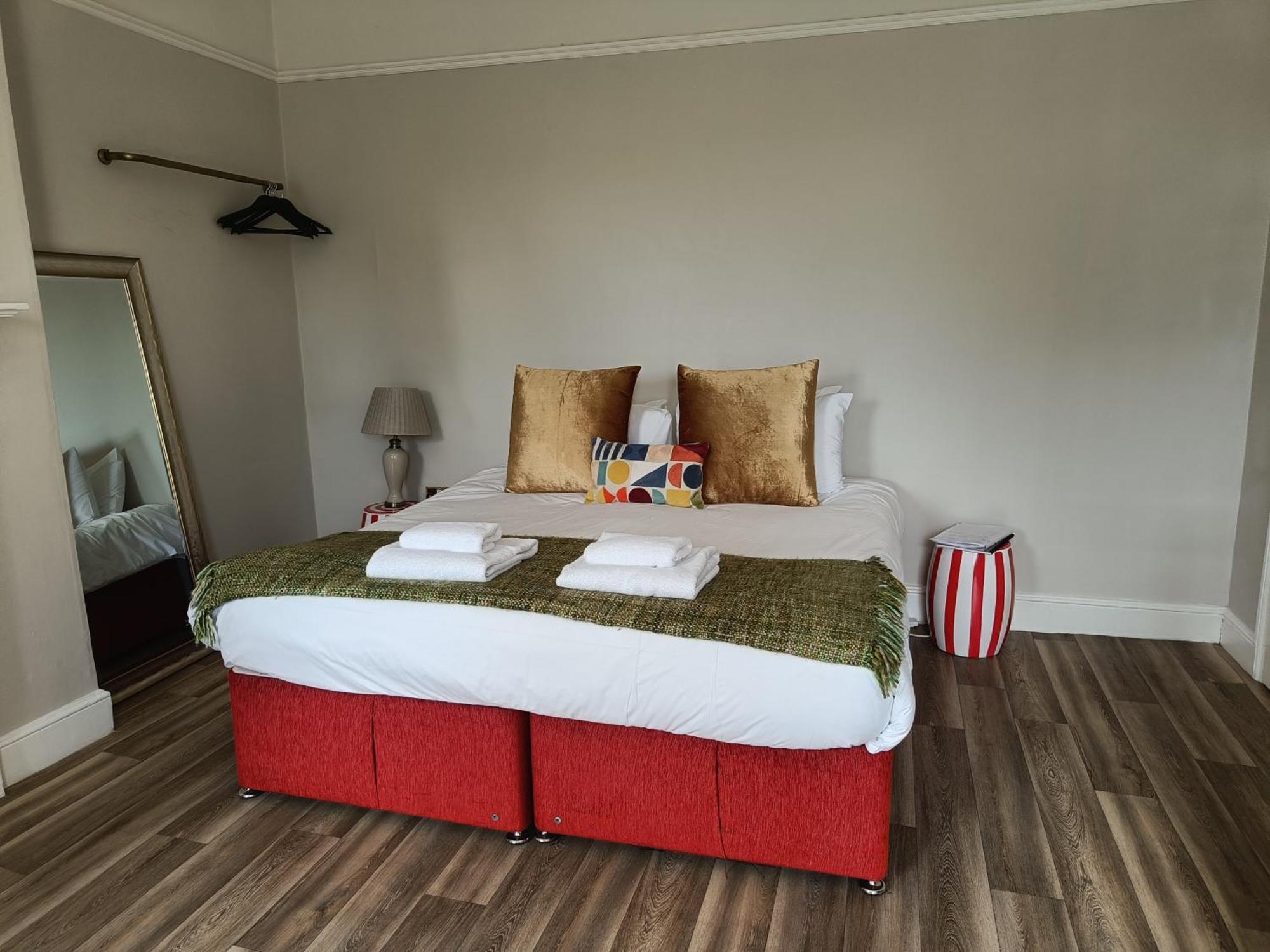Rooms On The Prom Cheltenham Exteriör bild