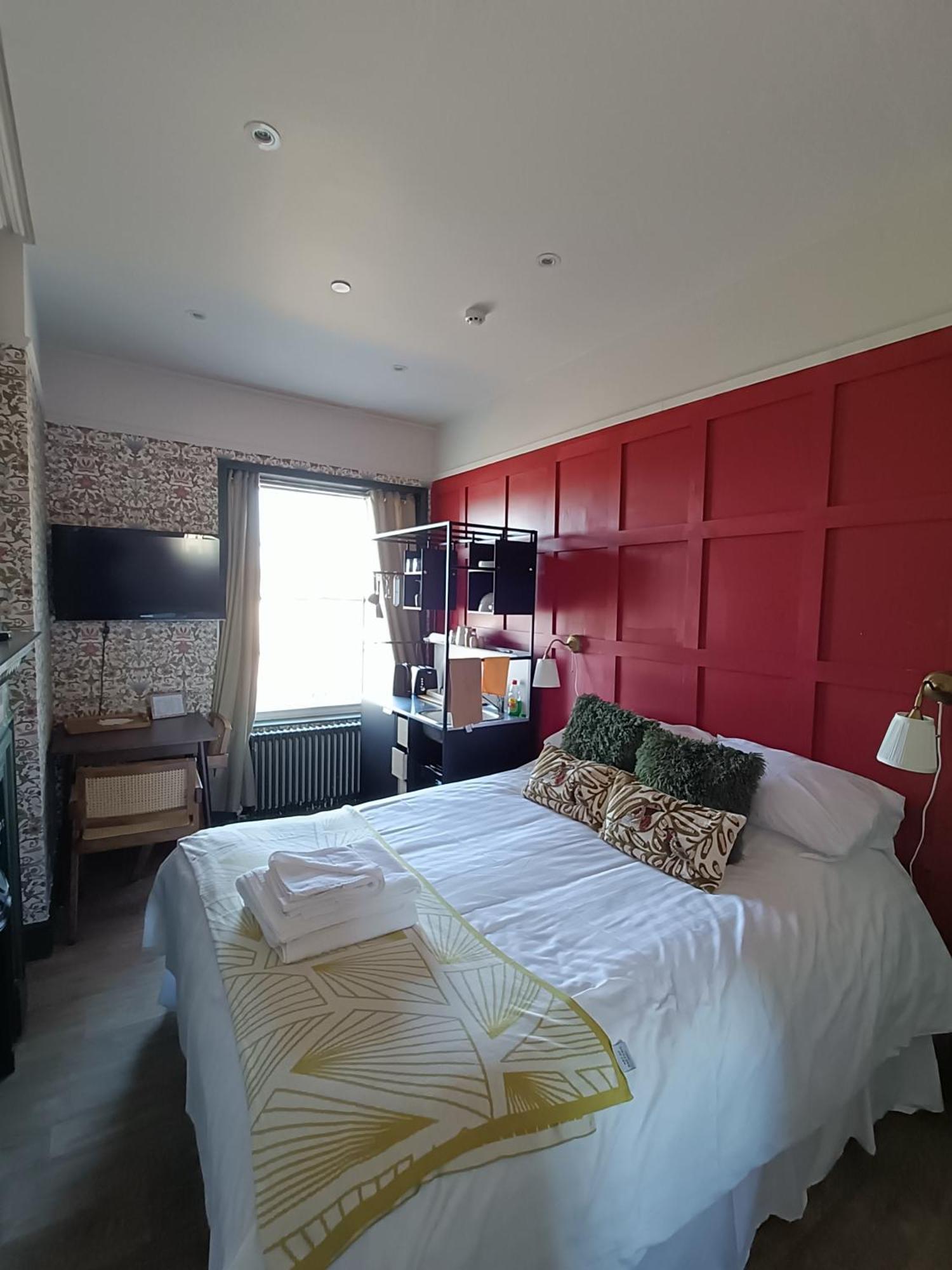 Rooms On The Prom Cheltenham Exteriör bild