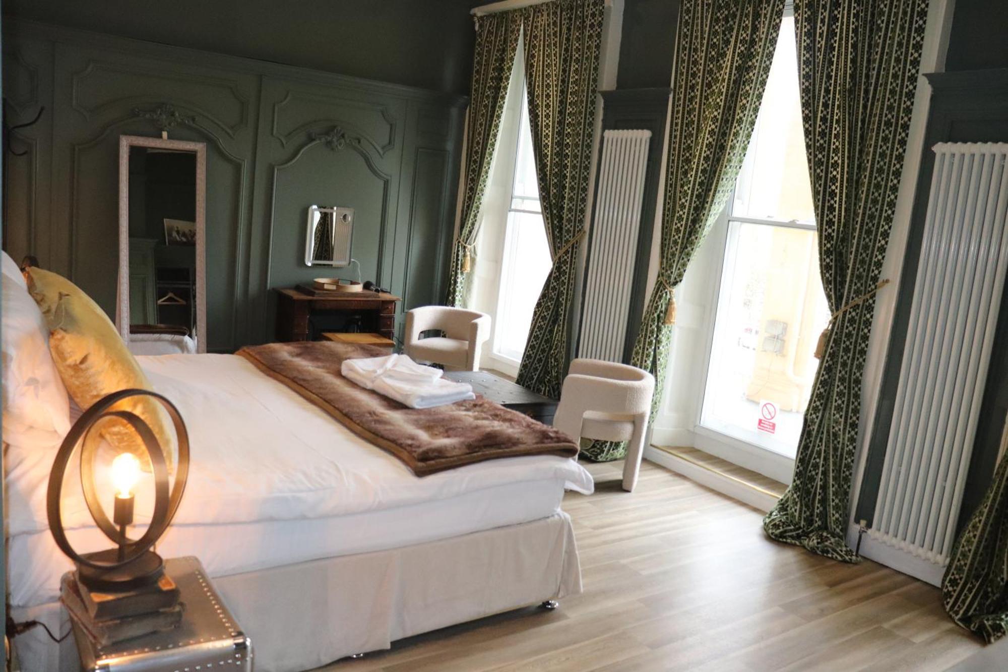 Rooms On The Prom Cheltenham Exteriör bild