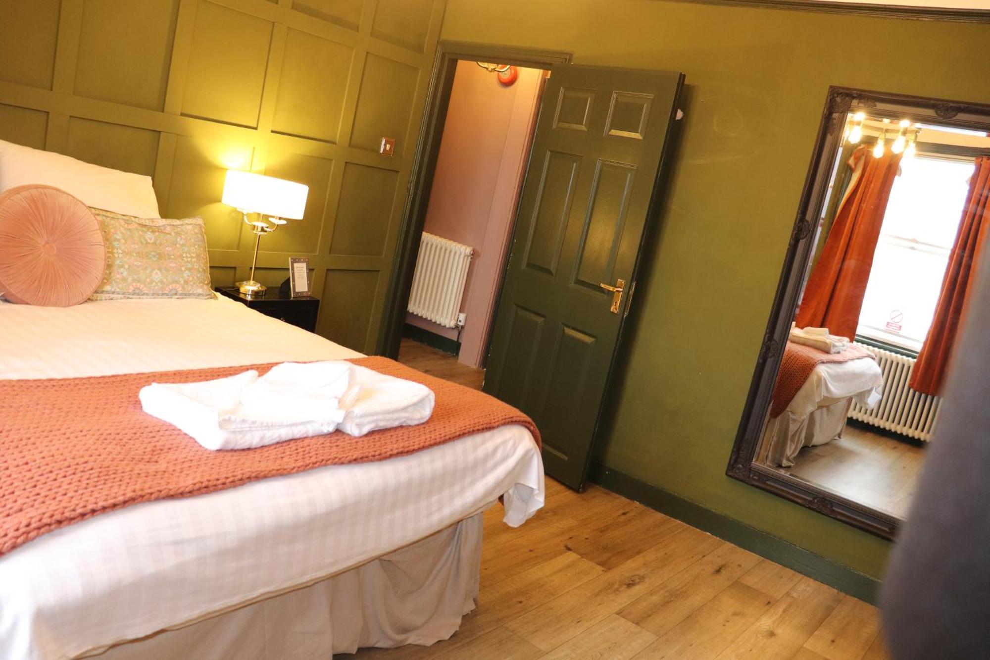 Rooms On The Prom Cheltenham Exteriör bild