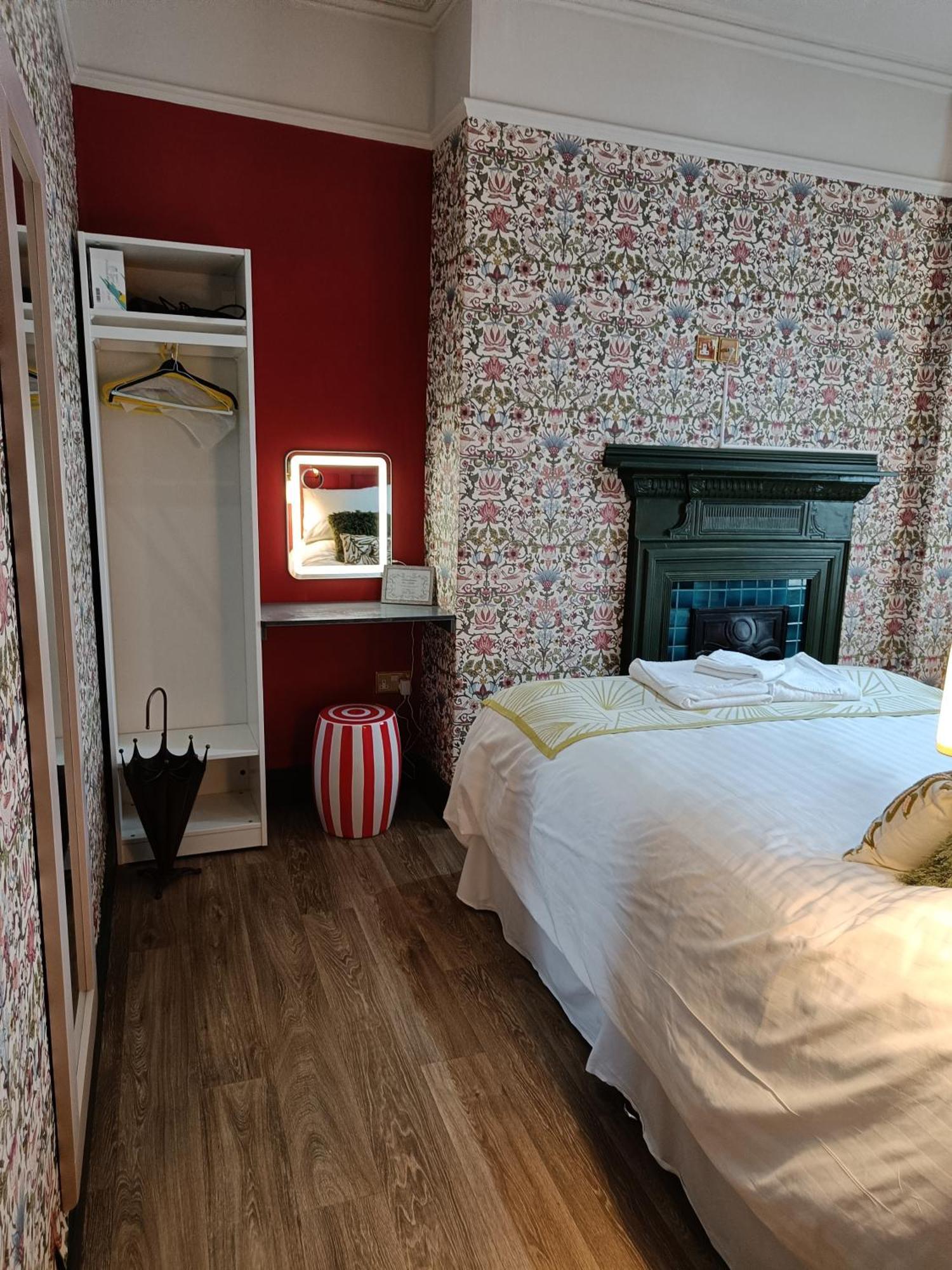 Rooms On The Prom Cheltenham Exteriör bild