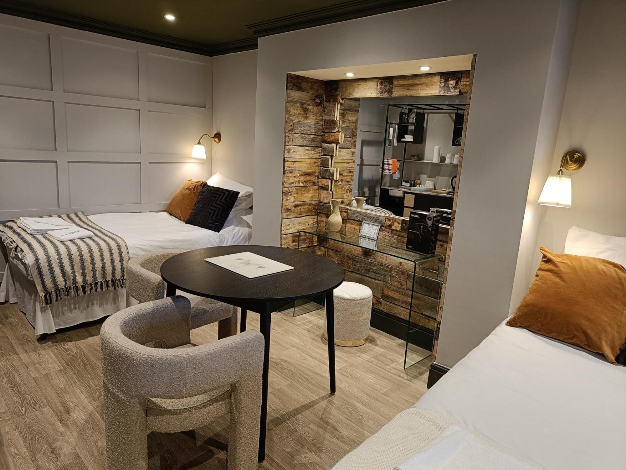 Rooms On The Prom Cheltenham Exteriör bild